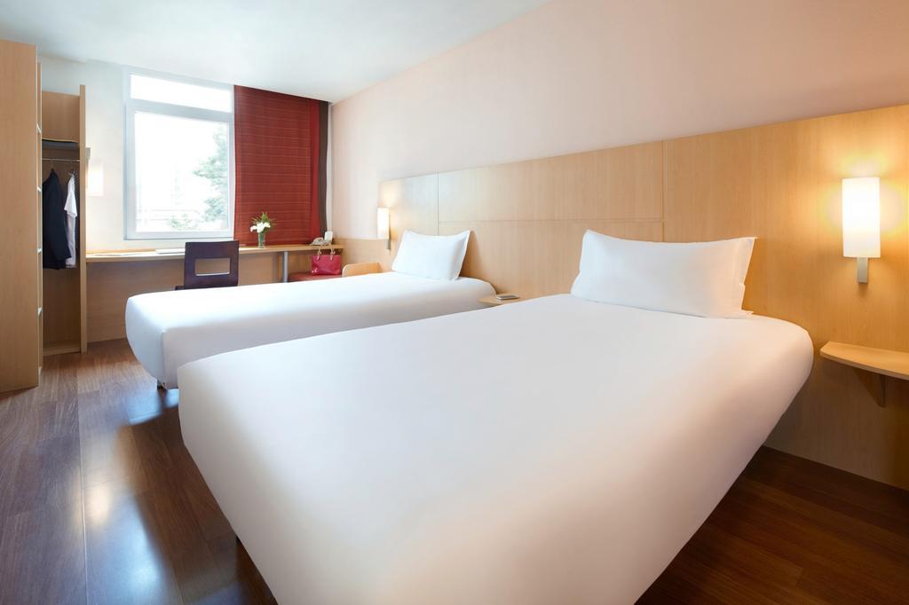 Ibis Leshan City Center Otel Dış mekan fotoğraf