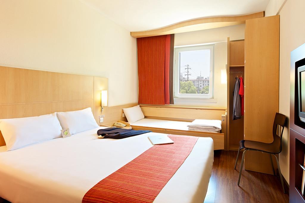 Ibis Leshan City Center Otel Dış mekan fotoğraf