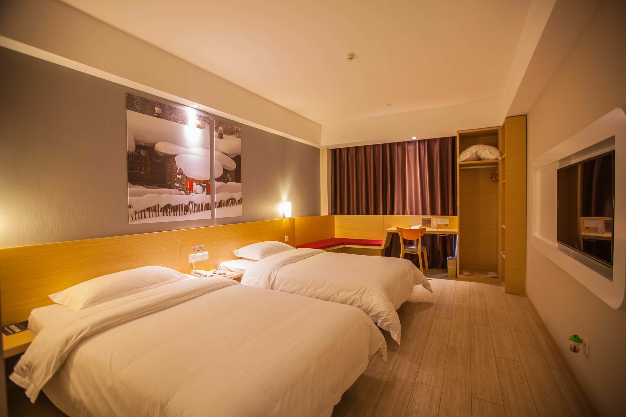 Ibis Leshan City Center Otel Dış mekan fotoğraf